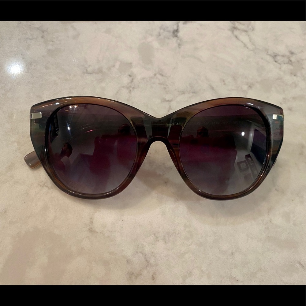 MOSCOT WOMENS CAT EYE SUNGLASSES